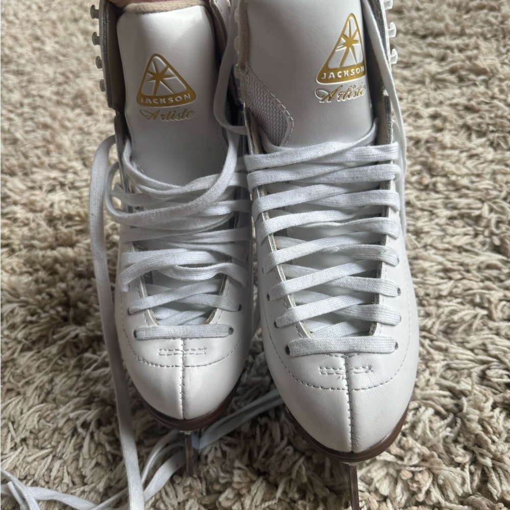Jackson White Women's Figure Skates